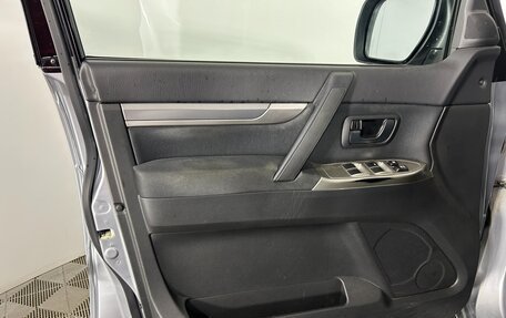 Mitsubishi Pajero IV, 2015 год, 2 700 000 рублей, 8 фотография