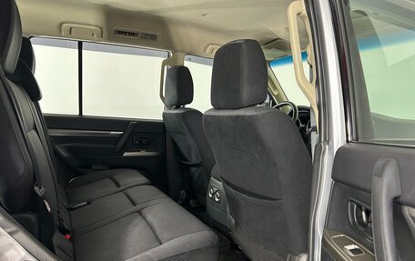 Mitsubishi Pajero IV, 2015 год, 2 700 000 рублей, 16 фотография