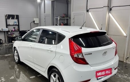 Hyundai Solaris II рестайлинг, 2015 год, 1 240 000 рублей, 3 фотография