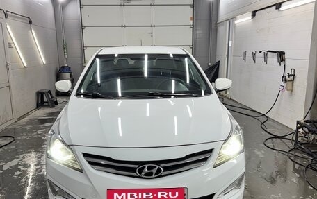 Hyundai Solaris II рестайлинг, 2015 год, 1 240 000 рублей, 11 фотография