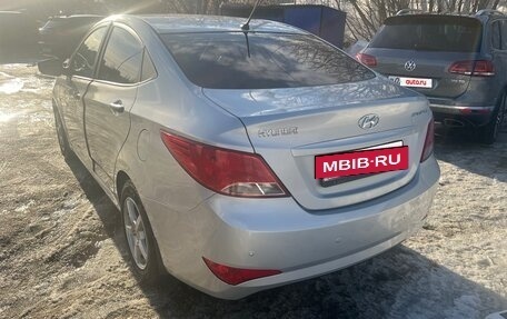 Hyundai Solaris II рестайлинг, 2015 год, 950 000 рублей, 9 фотография