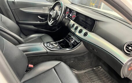 Mercedes-Benz E-Класс, 2018 год, 2 150 000 рублей, 12 фотография
