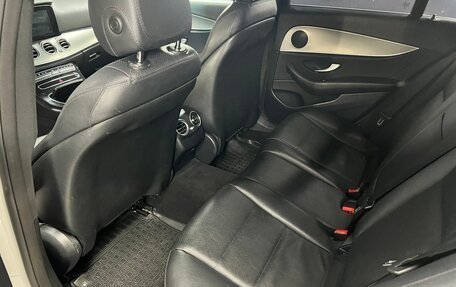 Mercedes-Benz E-Класс, 2018 год, 2 150 000 рублей, 19 фотография