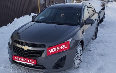 Chevrolet Cruze II, 2013 год, 800 000 рублей, 5 фотография