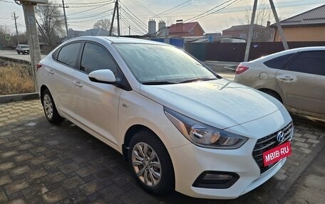 Hyundai Solaris II рестайлинг, 2017 год, 1 280 000 рублей, 8 фотография