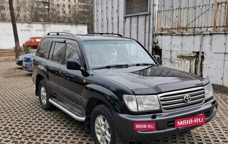 Toyota Land Cruiser 100 рестайлинг 2, 2003 год, 2 300 000 рублей, 5 фотография