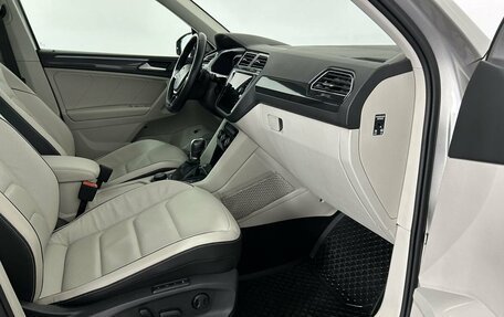 Volkswagen Tiguan II, 2019 год, 3 450 000 рублей, 14 фотография