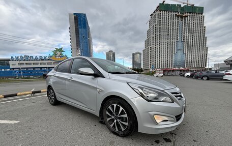 Hyundai Solaris II рестайлинг, 2015 год, 1 150 000 рублей, 2 фотография