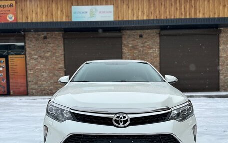 Toyota Camry, 2017 год, 2 550 000 рублей, 2 фотография