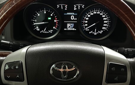 Toyota Land Cruiser 200, 2013 год, 3 850 000 рублей, 8 фотография