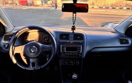 Volkswagen Polo VI (EU Market), 2011 год, 825 000 рублей, 22 фотография