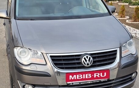 Volkswagen Touran III, 2008 год, 850 000 рублей, 9 фотография