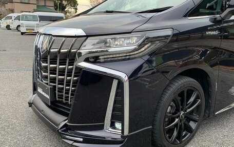 Toyota Alphard III, 2022 год, 3 790 000 рублей, 2 фотография