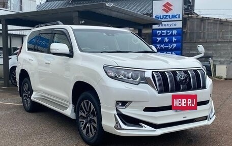 Toyota Land Cruiser Prado 150 рестайлинг 2, 2022 год, 3 830 000 рублей, 2 фотография