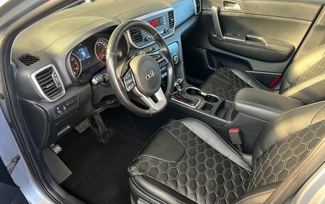 KIA Sportage IV рестайлинг, 2018 год, 1 895 000 рублей, 7 фотография