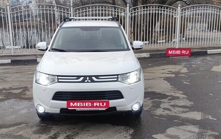 Mitsubishi Outlander III рестайлинг 3, 2012 год, 1 550 000 рублей, 8 фотография