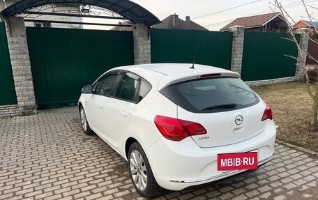 Opel Astra J, 2013 год, 1 000 000 рублей, 4 фотография