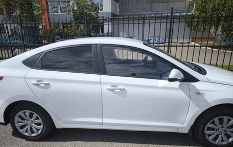 Hyundai Solaris II рестайлинг, 2020 год, 7 фотография