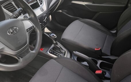 Hyundai Solaris II рестайлинг, 2020 год, 21 фотография