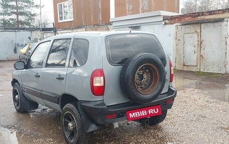 Chevrolet Niva I рестайлинг, 2004 год, 450 000 рублей, 2 фотография