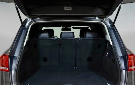 Volkswagen Touareg III, 2011 год, 2 300 000 рублей, 15 фотография