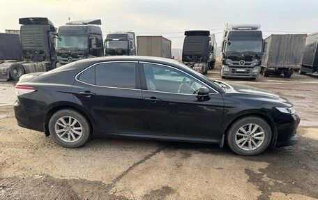 Toyota Camry, 2020 год, 2 500 000 рублей, 6 фотография