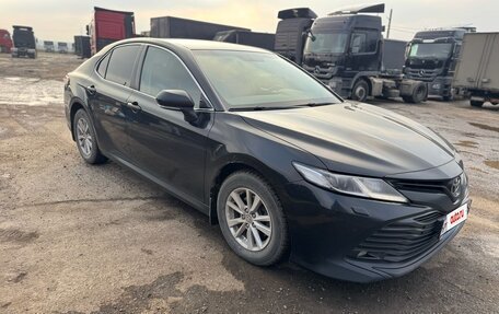 Toyota Camry, 2020 год, 2 500 000 рублей, 3 фотография