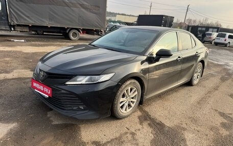 Toyota Camry, 2020 год, 2 500 000 рублей, 2 фотография
