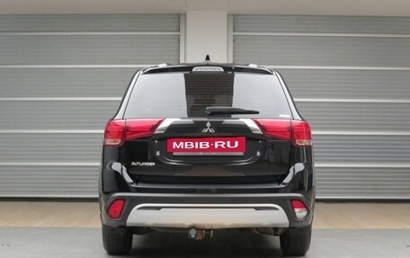 Mitsubishi Outlander III рестайлинг 3, 2021 год, 1 995 000 рублей, 21 фотография