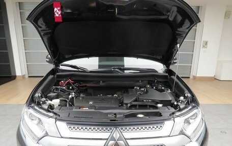 Mitsubishi Outlander III рестайлинг 3, 2021 год, 1 995 000 рублей, 24 фотография