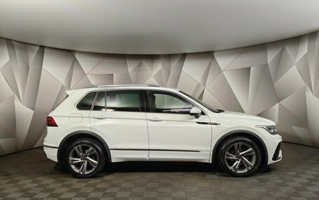 Volkswagen Tiguan II, 2021 год, 4 095 700 рублей, 5 фотография