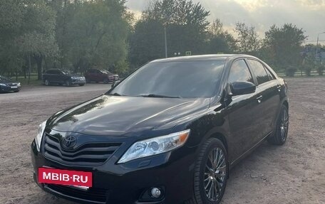 Toyota Camry, 2010 год, 1 350 000 рублей, 10 фотография