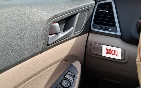 Hyundai Tucson III, 2017 год, 2 400 000 рублей, 2 фотография
