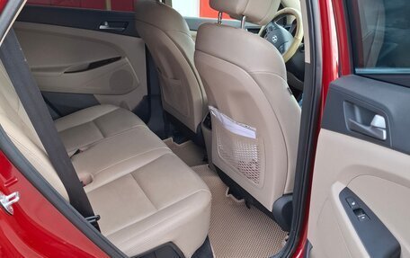 Hyundai Tucson III, 2017 год, 2 400 000 рублей, 13 фотография