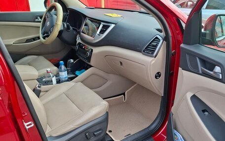 Hyundai Tucson III, 2017 год, 2 400 000 рублей, 16 фотография