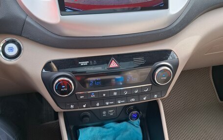 Hyundai Tucson III, 2017 год, 2 400 000 рублей, 20 фотография