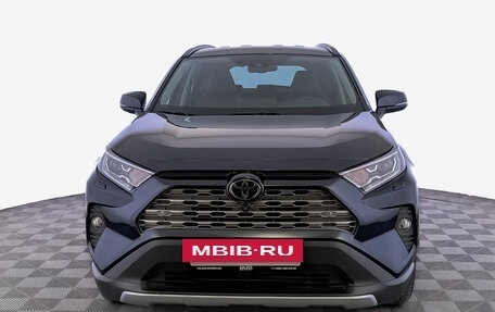 Toyota RAV4, 2019 год, 3 835 000 рублей, 2 фотография