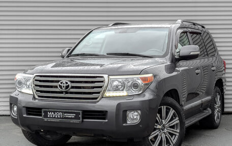 Toyota Land Cruiser 200, 2013 год, 3 895 000 рублей, 1 фотография