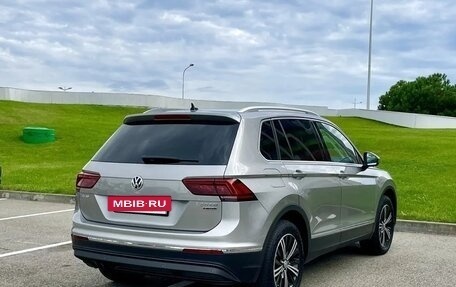 Volkswagen Tiguan II, 2017 год, 2 300 000 рублей, 11 фотография