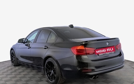 BMW 3 серия, 2018 год, 1 990 000 рублей, 7 фотография