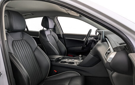 Genesis G70 I, 2018 год, 2 350 000 рублей, 23 фотография