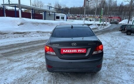 Hyundai Solaris II рестайлинг, 2011 год, 670 000 рублей, 4 фотография