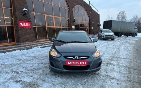 Hyundai Solaris II рестайлинг, 2011 год, 670 000 рублей, 7 фотография