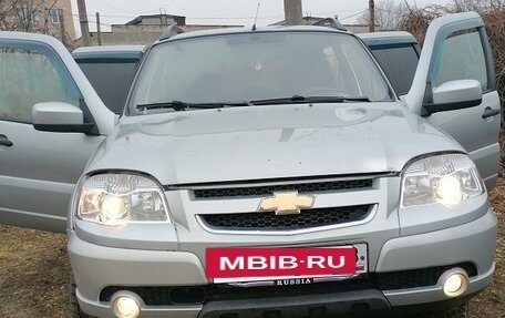 Chevrolet Niva I рестайлинг, 2013 год, 545 000 рублей, 2 фотография