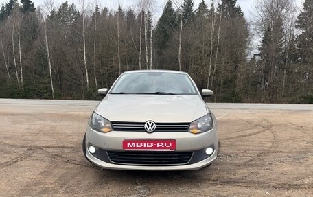 Volkswagen Polo VI (EU Market), 2013 год, 840 000 рублей, 1 фотография