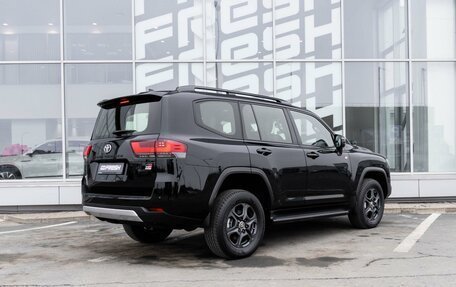 Toyota Land Cruiser, 2022 год, 12 750 000 рублей, 2 фотография