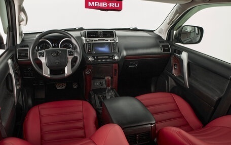 Toyota Land Cruiser Prado 150 рестайлинг 2, 2014 год, 2 995 000 рублей, 7 фотография