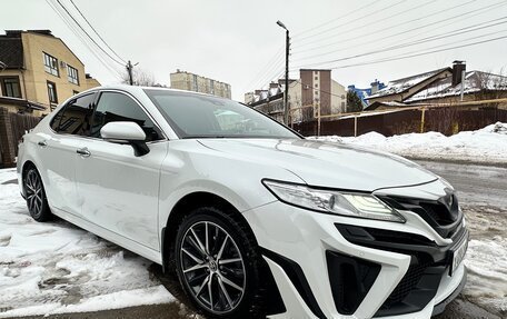 Toyota Camry, 2021 год, 3 750 000 рублей, 10 фотография