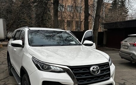 Toyota Fortuner II, 2021 год, 4 350 000 рублей, 2 фотография