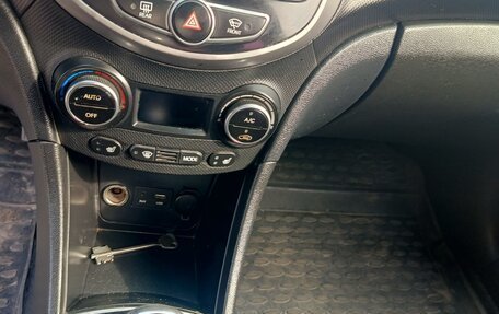 Hyundai Solaris II рестайлинг, 2014 год, 918 000 рублей, 11 фотография